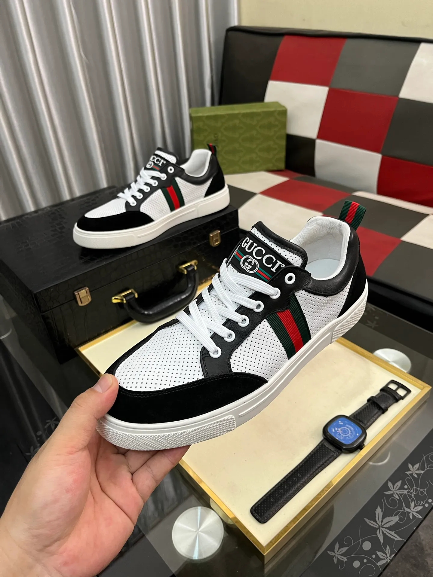Men's shoes 💰420⌚️⌚️ (GUCCI) Gucci official website men's casual shoes synchronization style, the upper is made of cowhide with imported new brand elements Gucci, showing a good atmosphere, simple design and slip-on style, super versatile, 🐑 leather lining, air-cushion rubber outsole, size 38-442️⃣ colors available